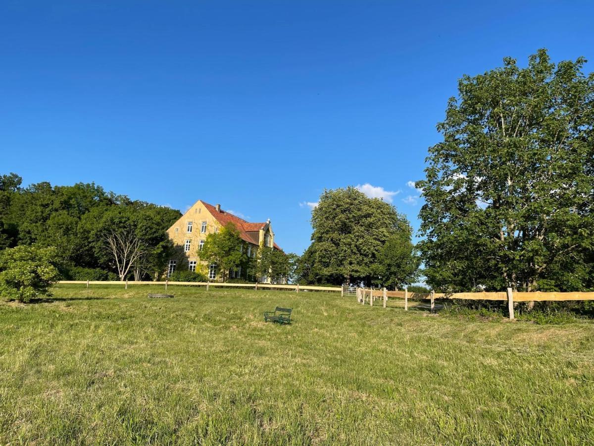 Naturnahes, Neu Moebl.Apartment, Hundefreundlich Neu Gaarz المظهر الخارجي الصورة